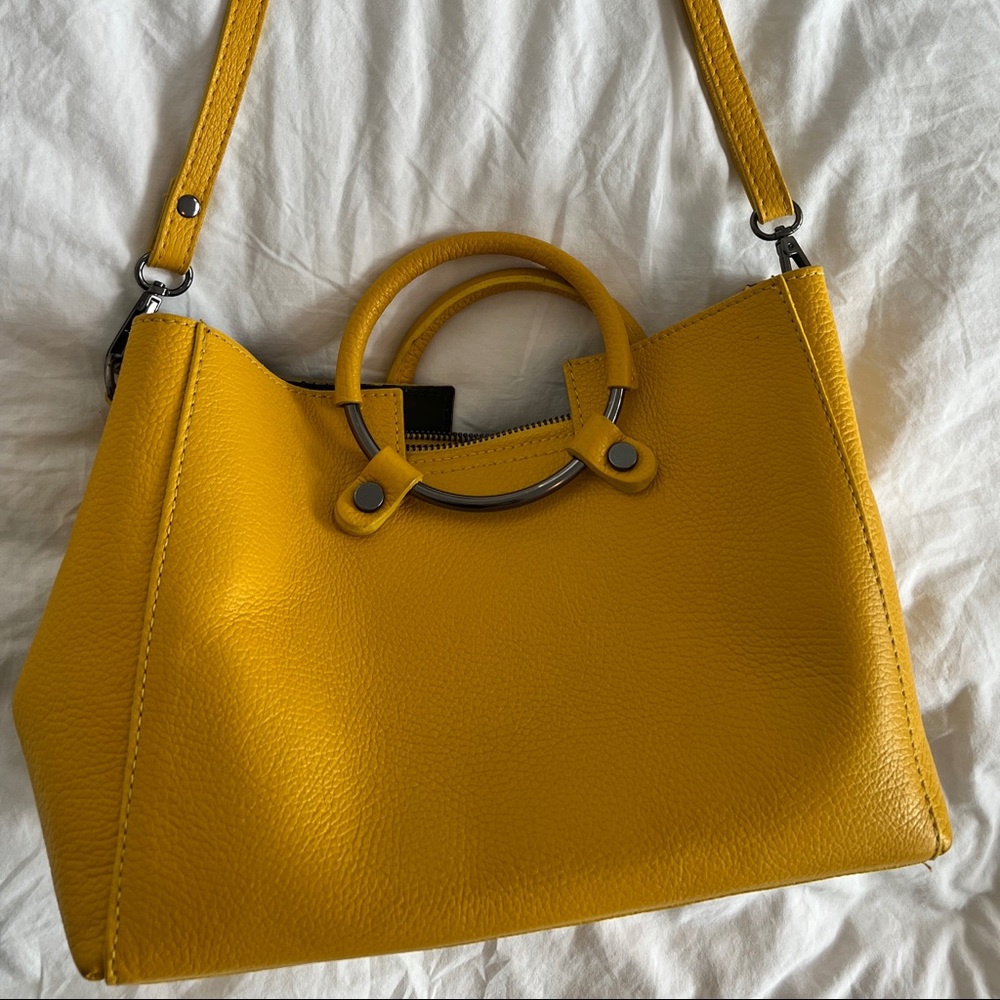 Olita- Italian leather purse